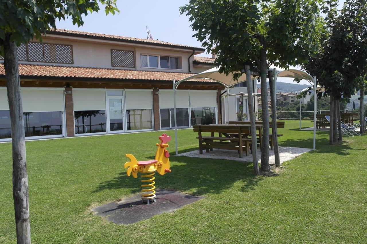 Agriturismo Fattoria Monte Baldo Vista Lago Caprino Veronese Εξωτερικό φωτογραφία
