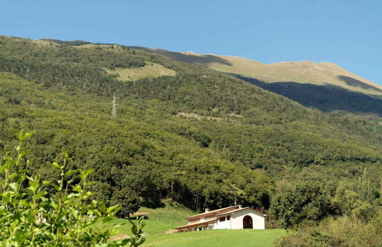 Agriturismo Fattoria Monte Baldo Vista Lago Caprino Veronese Εξωτερικό φωτογραφία