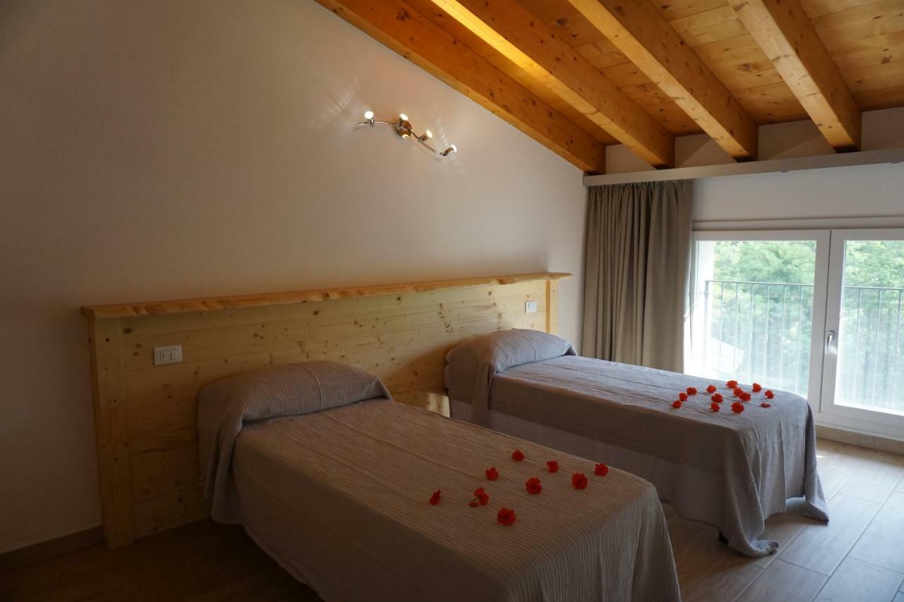 Agriturismo Fattoria Monte Baldo Vista Lago Caprino Veronese Εξωτερικό φωτογραφία